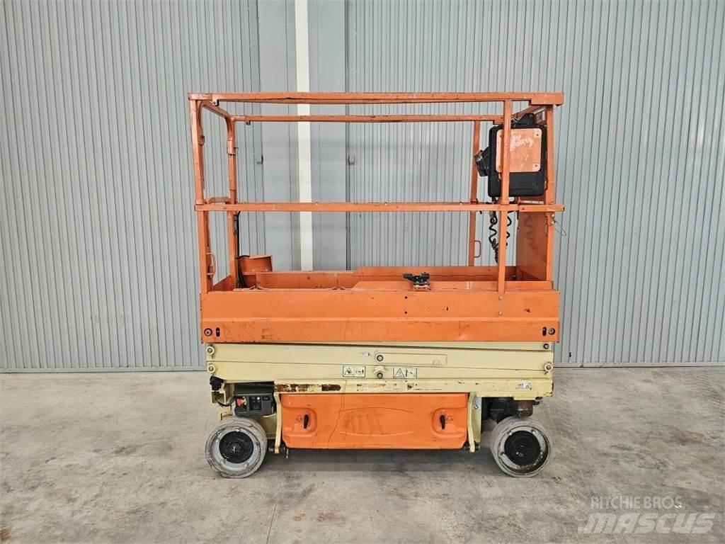 JLG 1930 ES 가위형 리프트