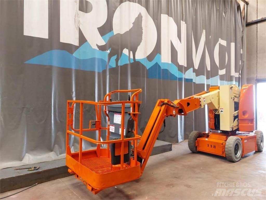 JLG E300AJP 관절형 전동이동 리프트