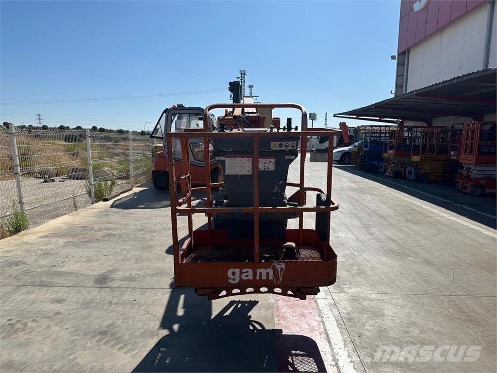 JLG E300AJP 관절형 전동이동 리프트