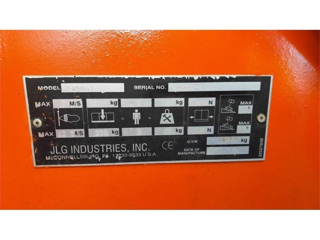 JLG E450AJ 관절형 전동이동 리프트