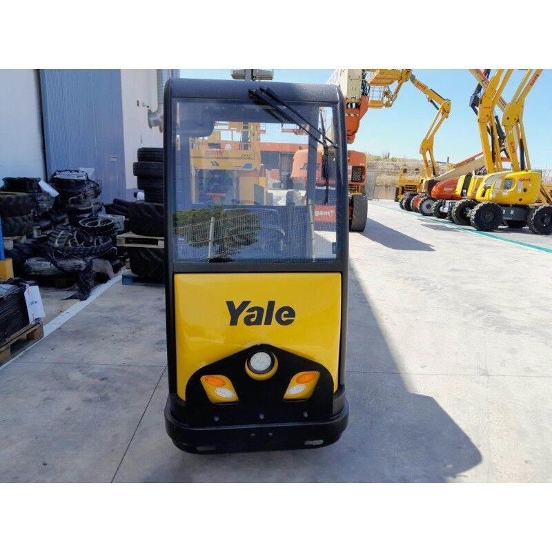 Yale MT70 견인 트럭