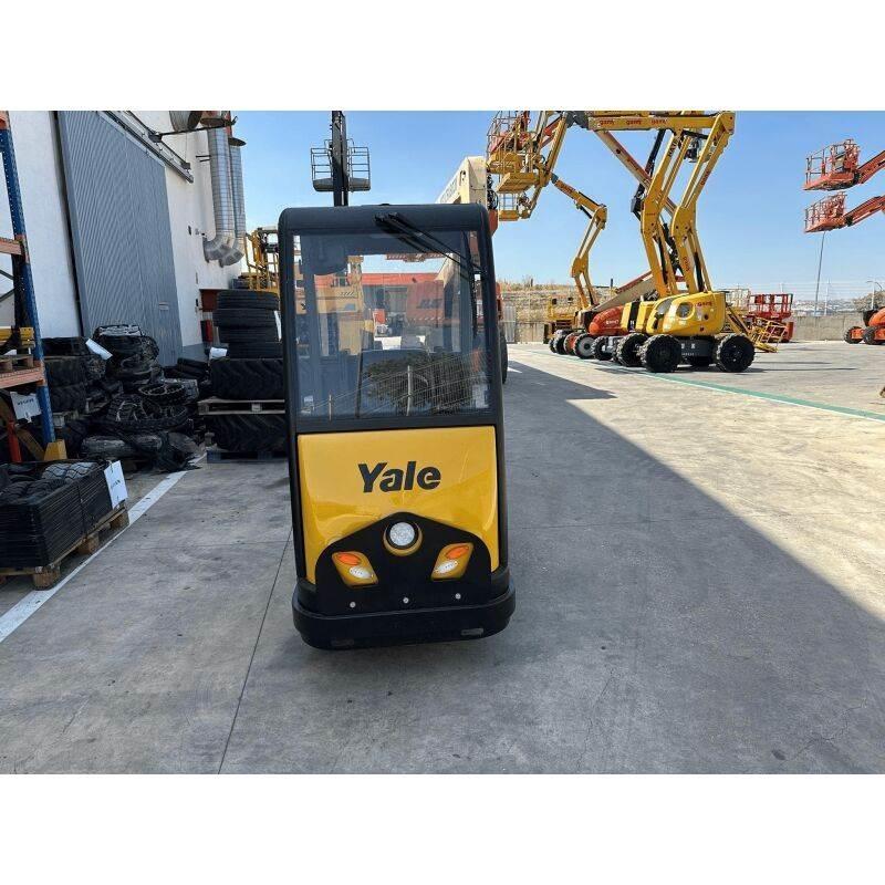 Yale MT70 견인 트럭