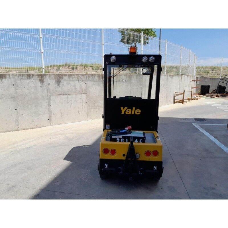 Yale MT70 견인 트럭