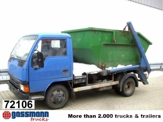 Mitsubishi Canter 4x2 케이블 리프트 탈착식 트럭