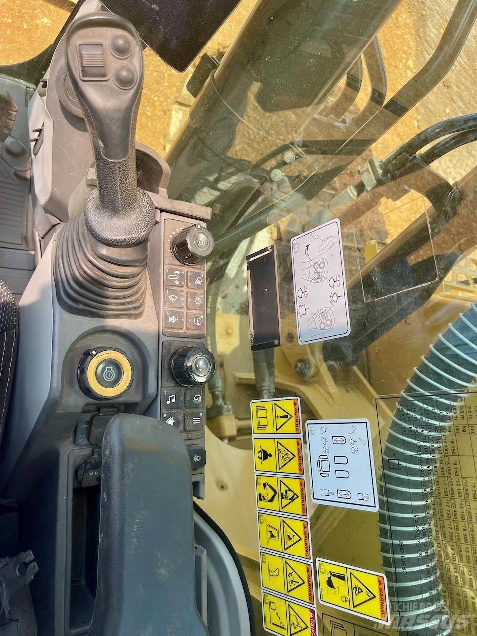 CAT 336 대형 굴삭기 29톤 이상