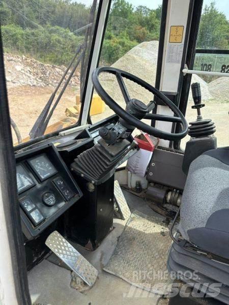Daewoo MG200  휠로우더
