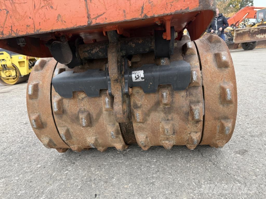 Bomag BMP 8500 토양 다짐기