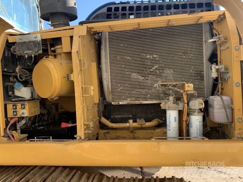 CAT 324 DL 대형 굴삭기 29톤 이상