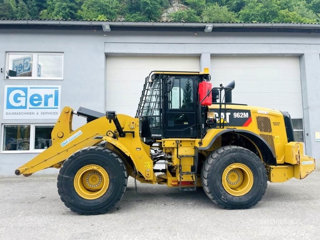 CAT 962M  휠로우더