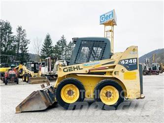 Gehl SL4240  스키드로더