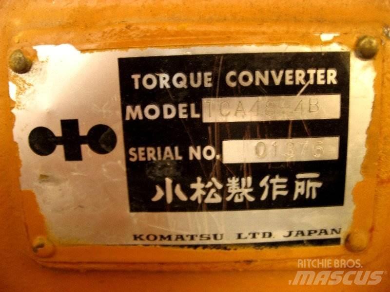 Komatsu HD325-3 Getriebe 기타 부품  