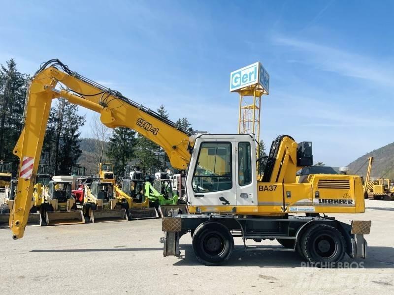 Liebherr A904 폐기물/산업 처리기