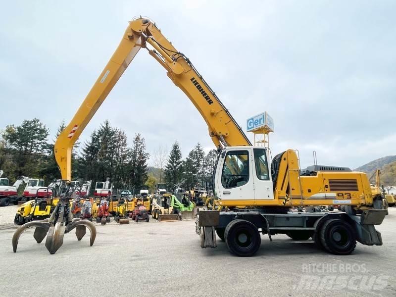 Liebherr A934C 폐기물/산업 처리기
