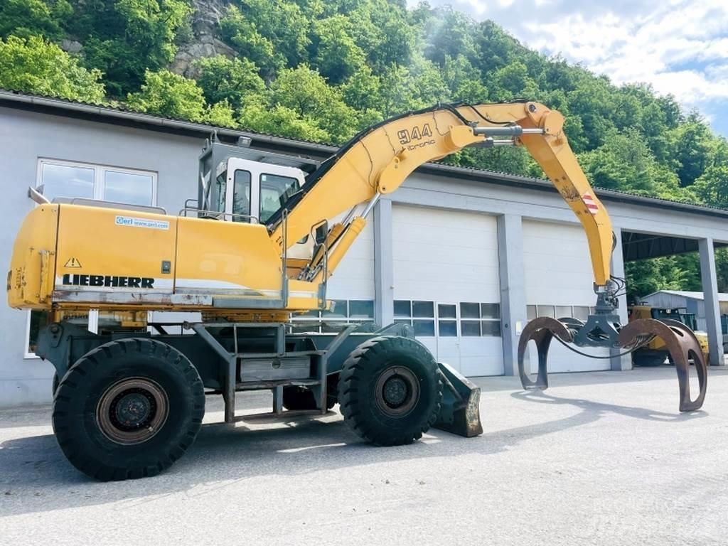 Liebherr A944B HD 폐기물/산업 처리기