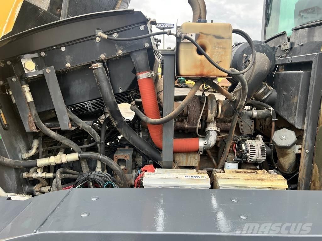 New Holland F 106.6 A 그레이더