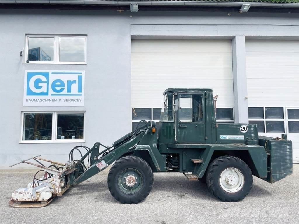 Schaeff ZL8  휠로우더