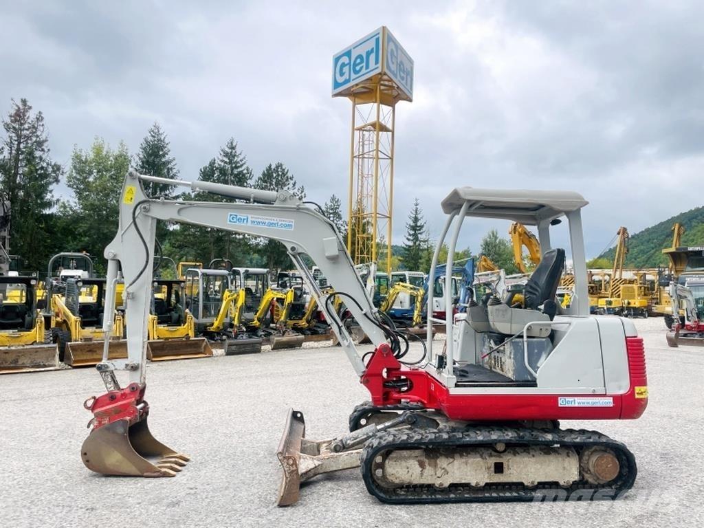 Takeuchi TB135 소형 굴삭기 7톤 미만
