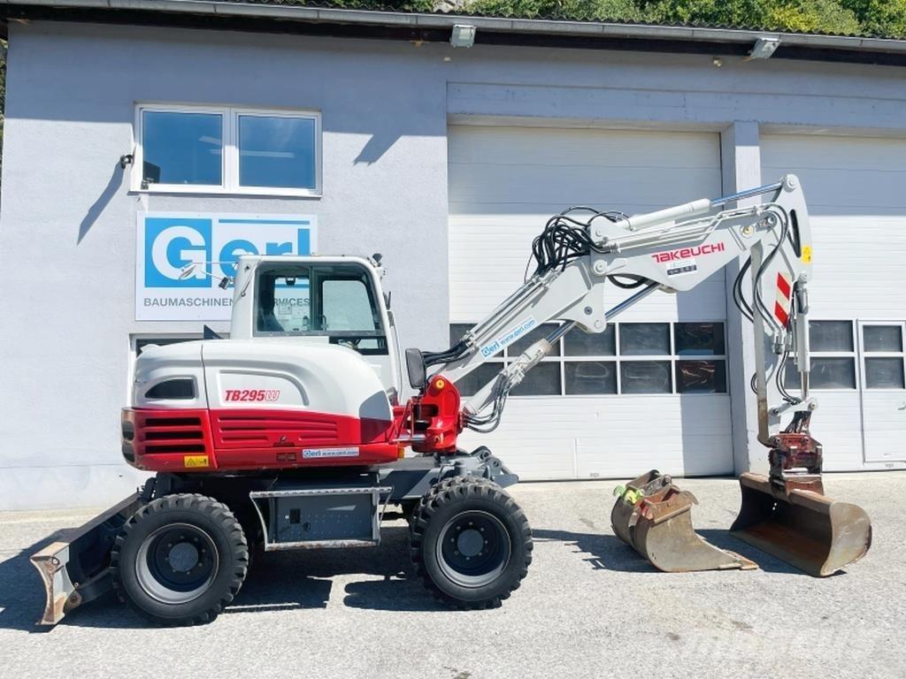 Takeuchi TB295W  휠 굴삭기