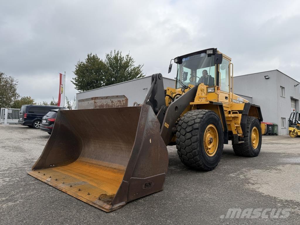 Volvo L 90 C  휠로우더