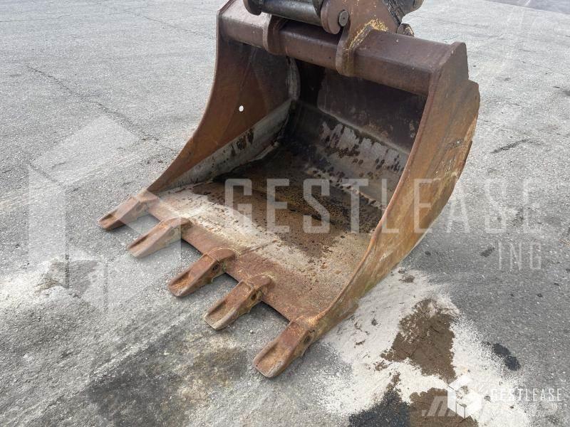 Doosan DX235LC 대형 굴삭기 29톤 이상