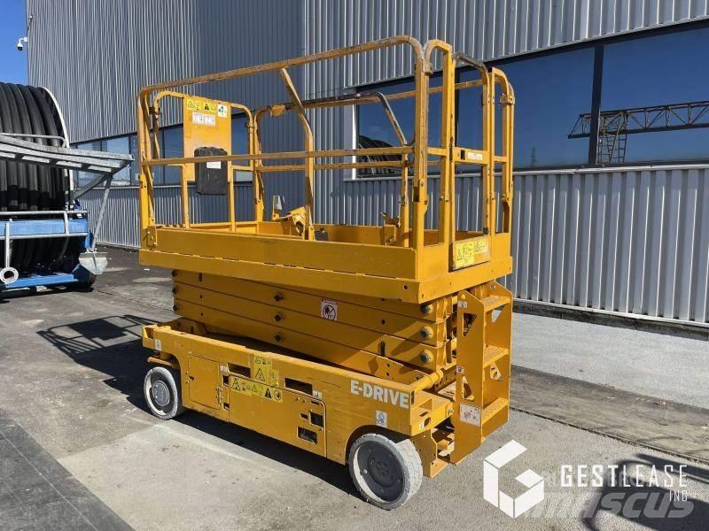 Genie GS-2646 관절형 전동이동 리프트