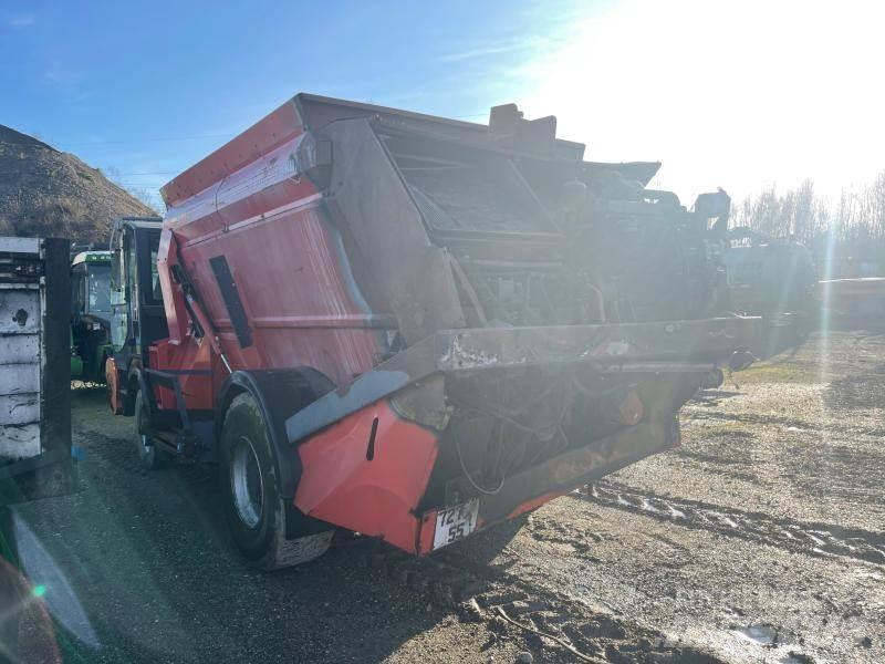 Kuhn SP 14 믹서 피더