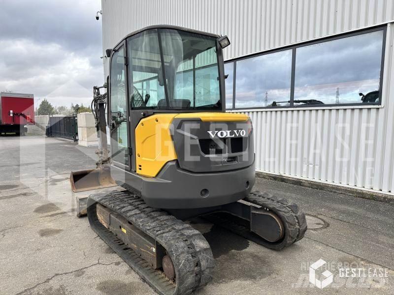 Volvo ECR50D 소형 굴삭기 7톤 미만