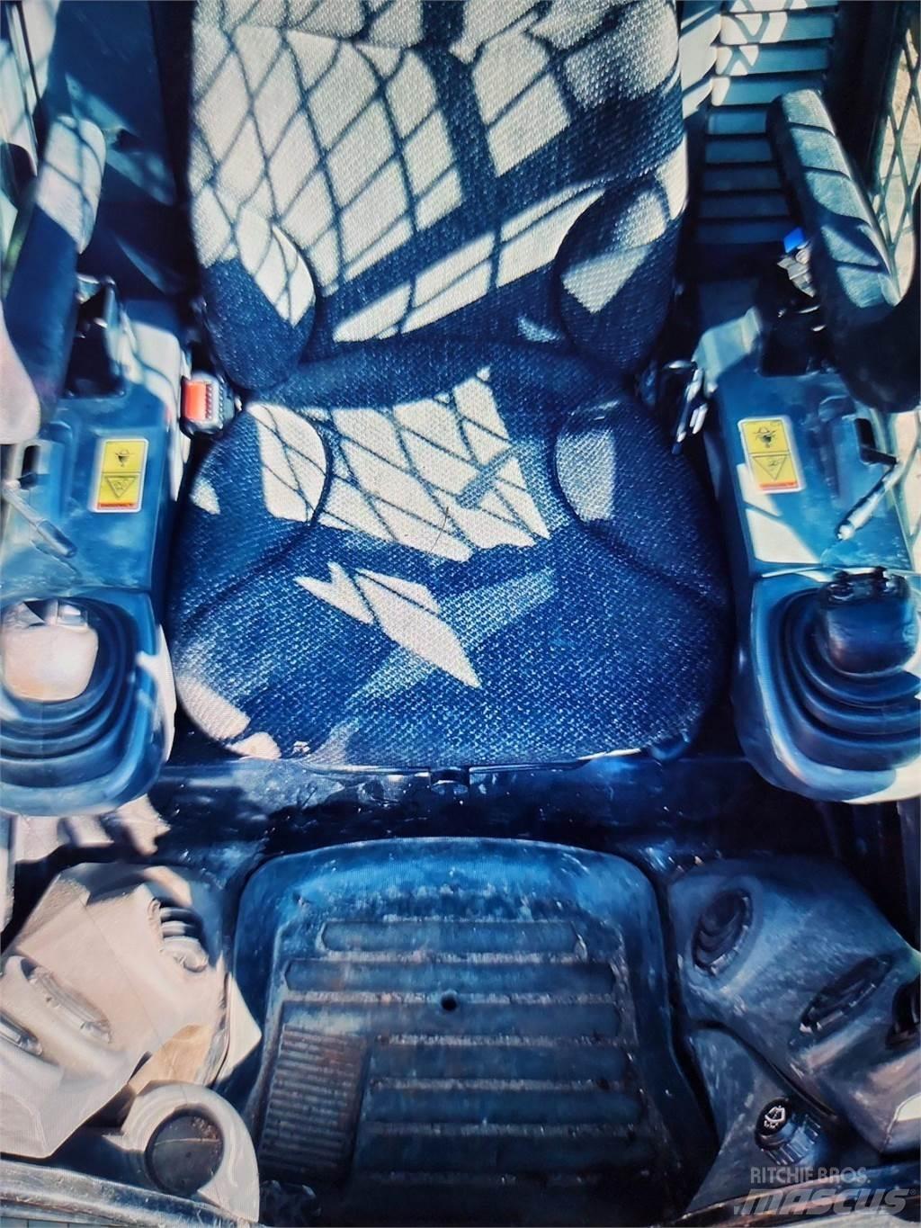 CAT 299D2  스키드로더
