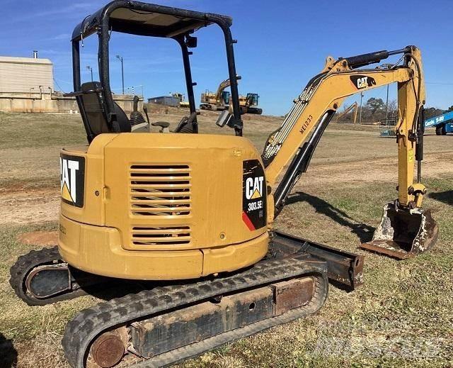 CAT 303.5E2 CR 소형 굴삭기 7톤 미만