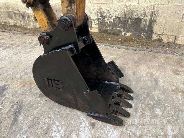 CAT 304E2 CR 소형 굴삭기 7톤 미만