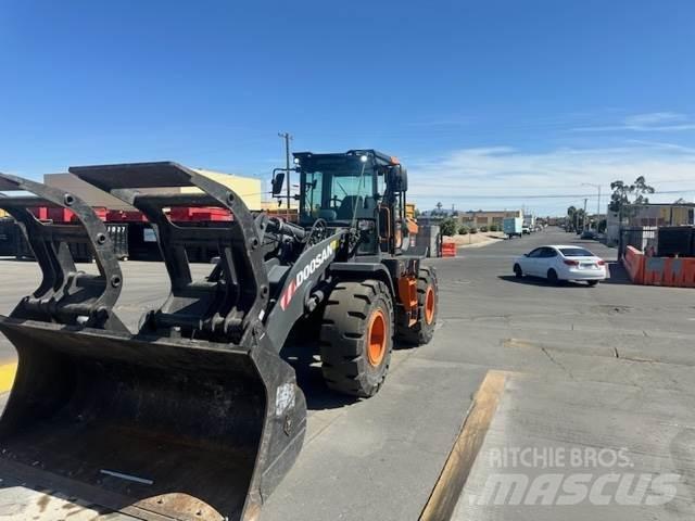 Doosan DL250-7  휠로우더