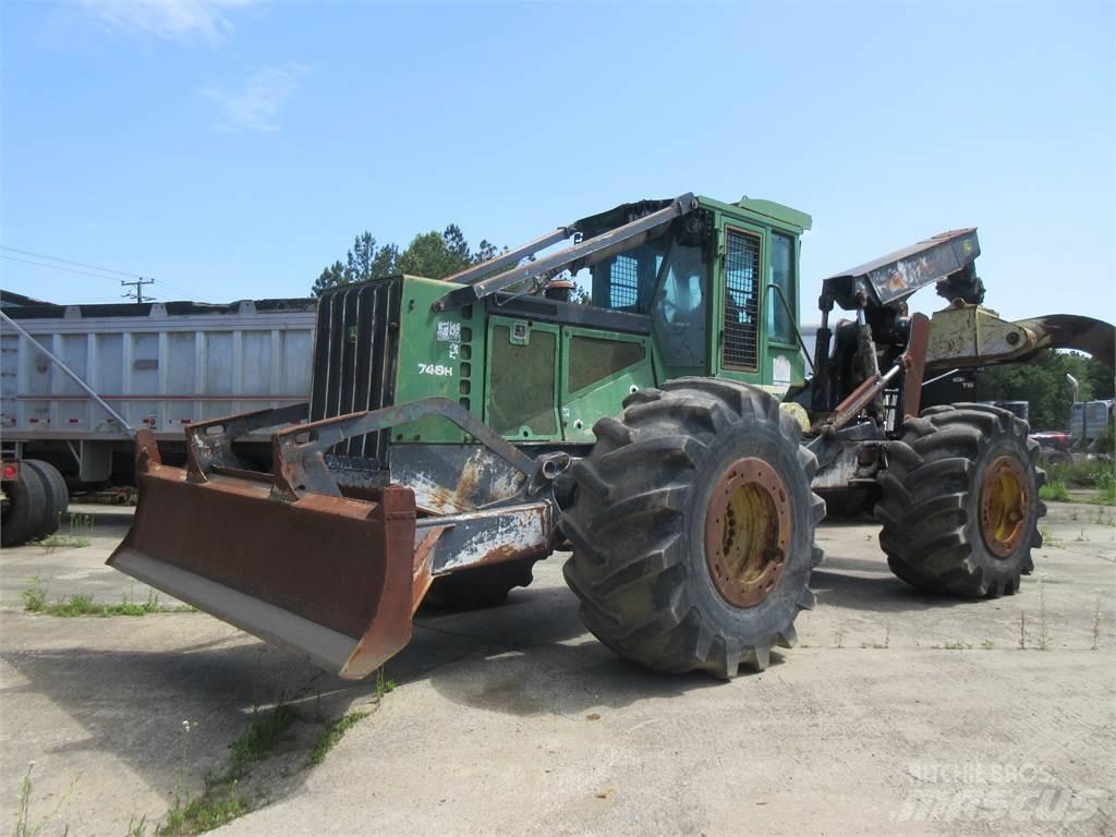 John Deere 748H 목재스키더