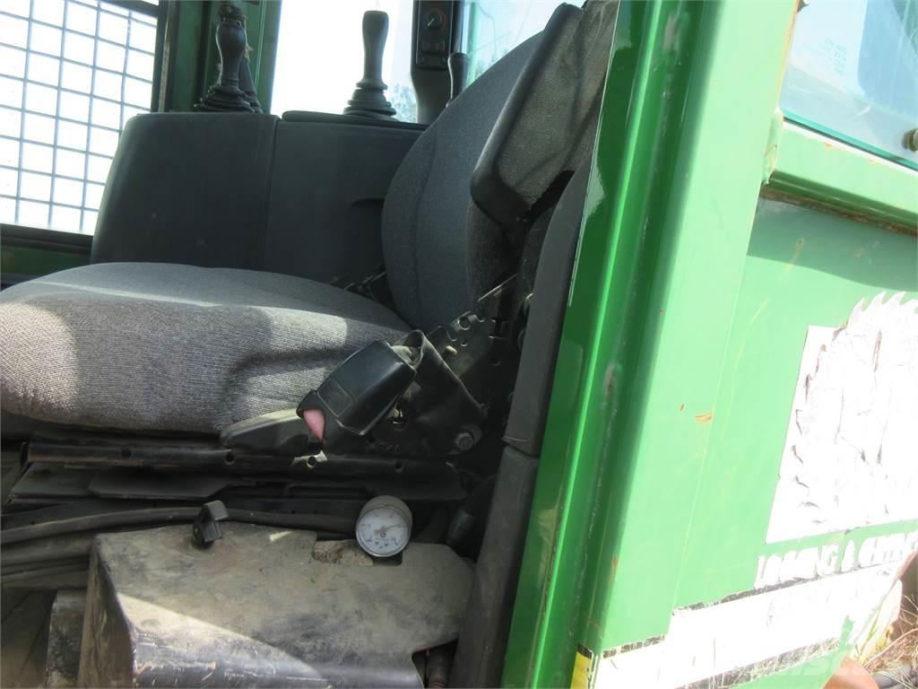 John Deere 748H 목재스키더