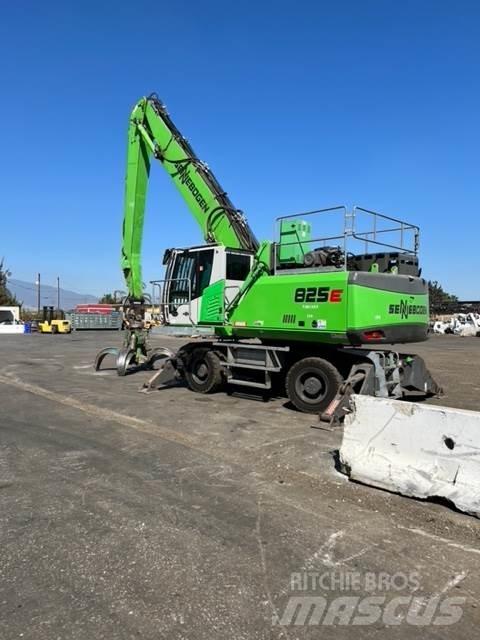 Sennebogen 825E 굴절식 크레인