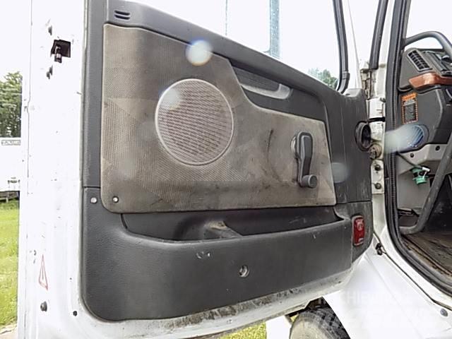 Volvo VNM 새시 운전실 트럭