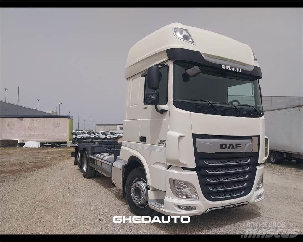 DAF DAF 탑차 트럭