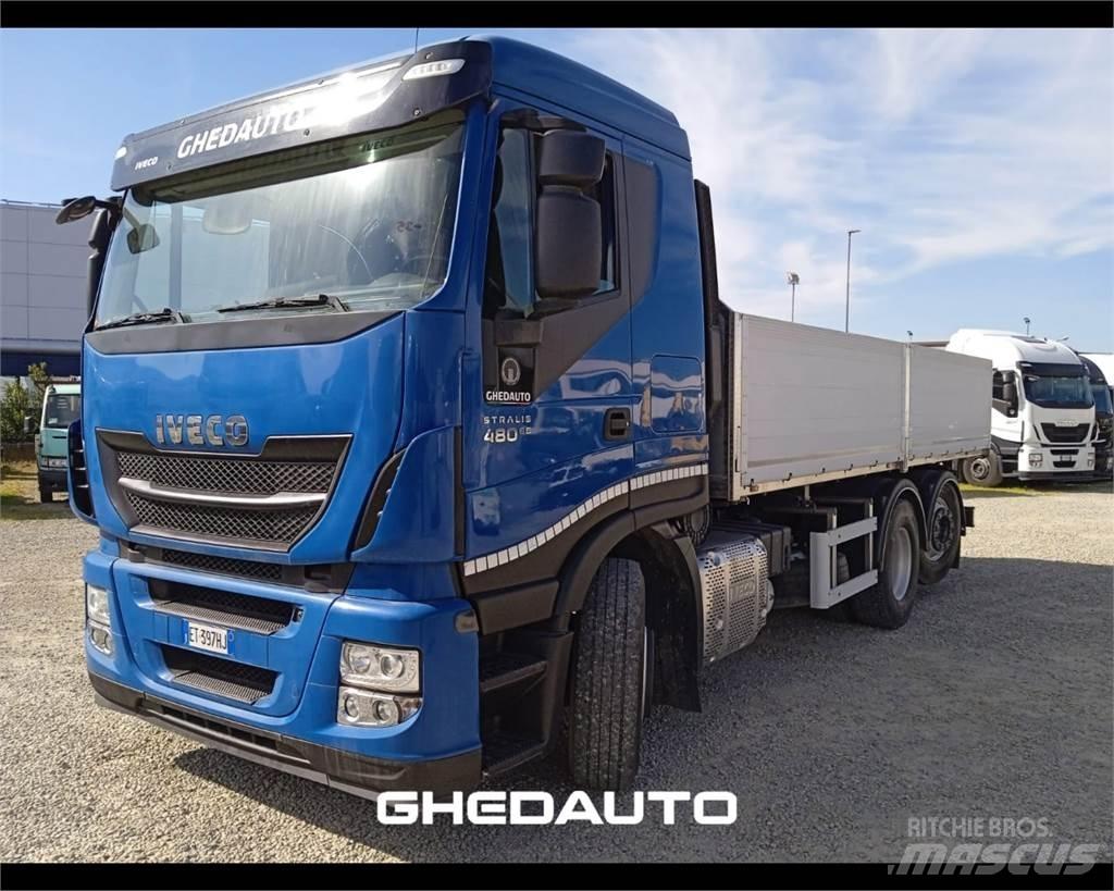 Iveco AS260S48Y 탑차 트럭