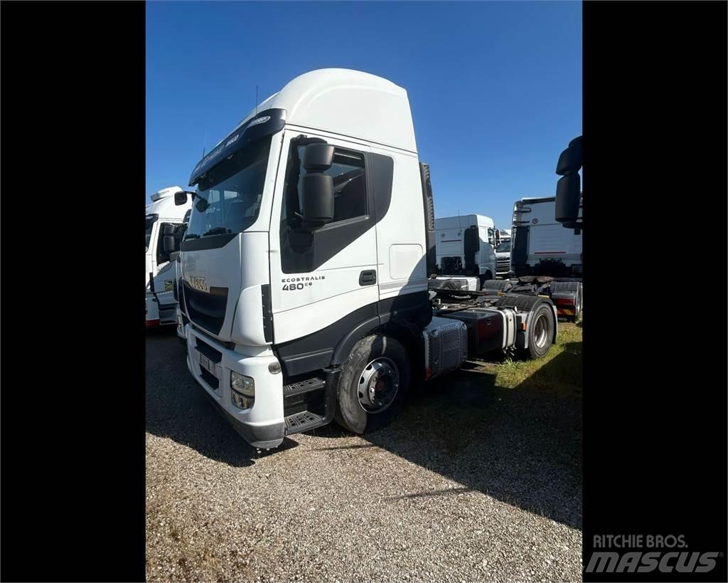 Iveco AS440S48 탑차 트럭