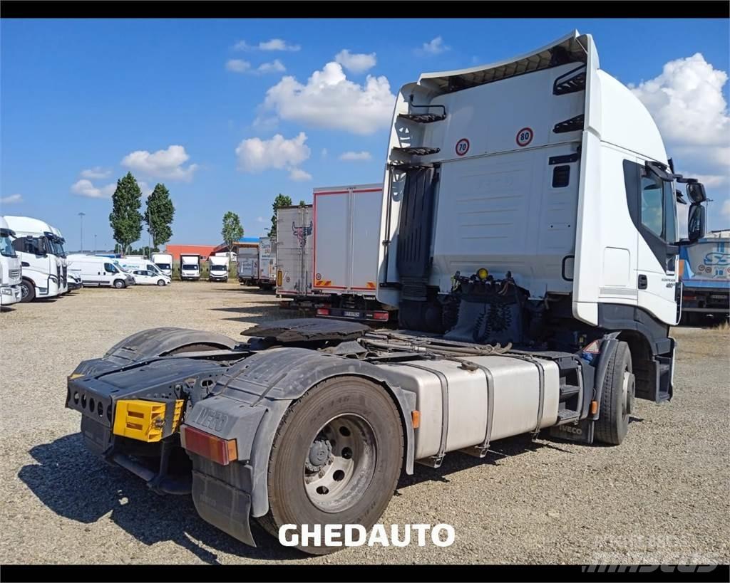 Iveco AS440S48 탑차 트럭