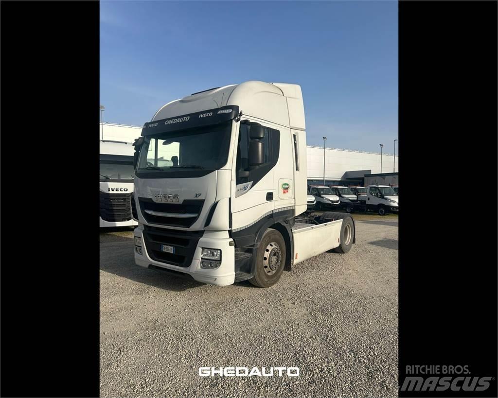 Iveco AS440S48 탑차 트럭