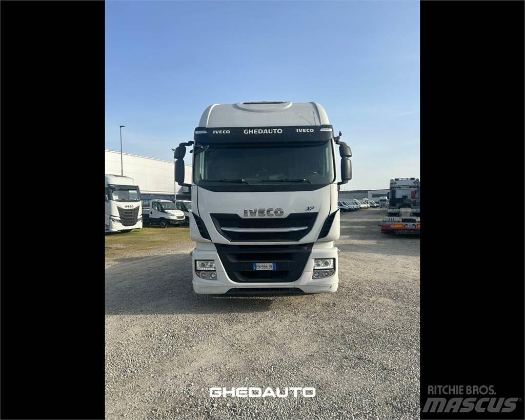 Iveco AS440S48 탑차 트럭