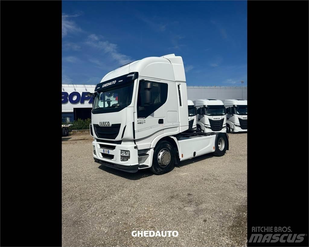Iveco AS440S48T/P 탑차 트럭