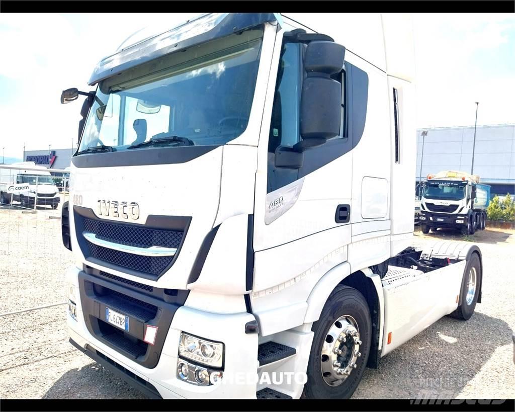 Iveco AS440S48T/P 탑차 트럭