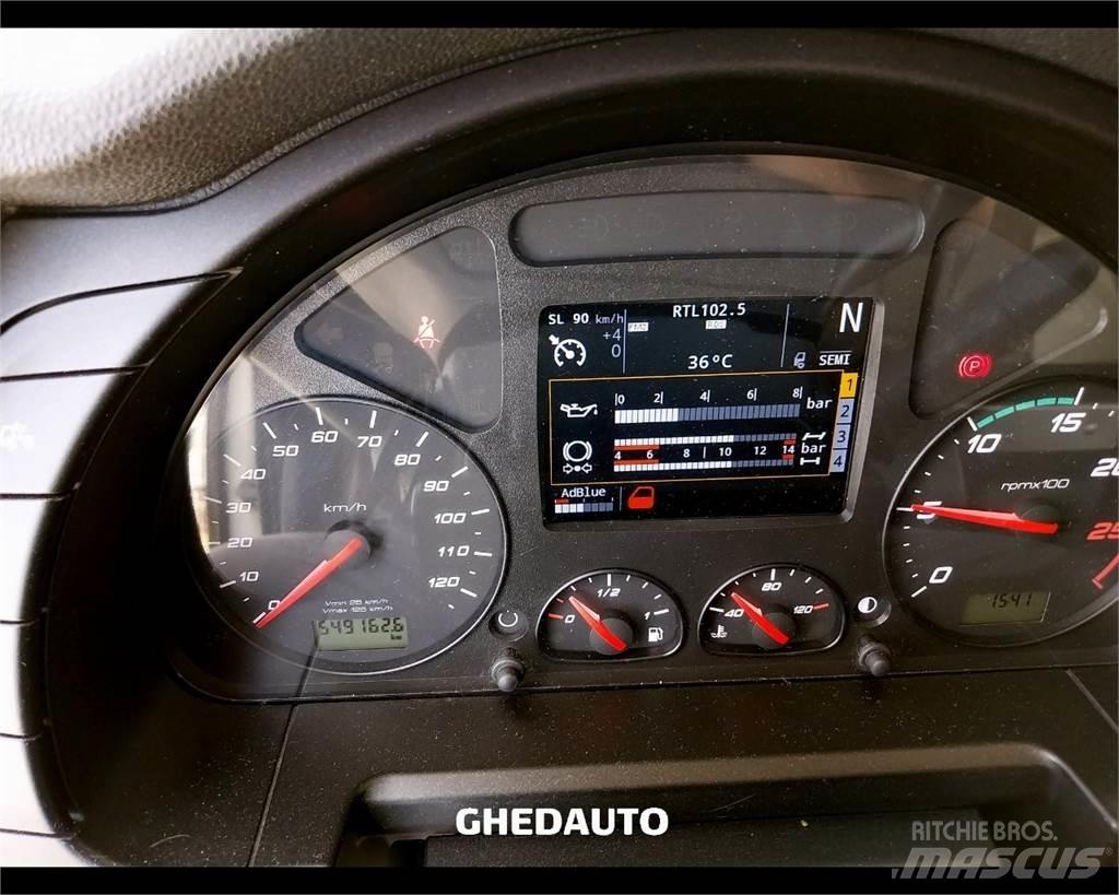 Iveco AS440S48T/P 탑차 트럭
