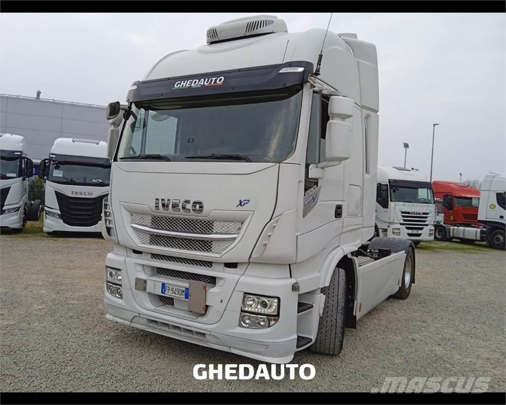 Iveco AS440ST/P 탑차 트럭