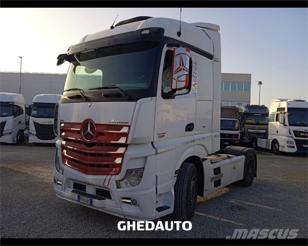 Mercedes-Benz ACTROS 탑차 트럭