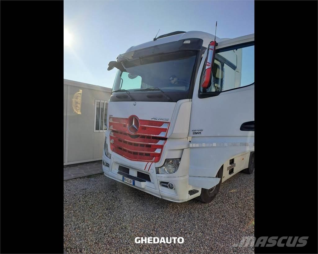 Mercedes-Benz ACTROS 탑차 트럭