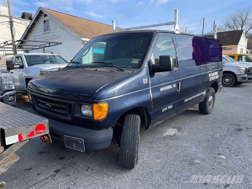 Ford E-Series 패널 화물차