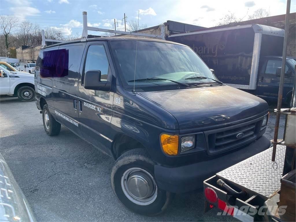 Ford E-Series 패널 화물차