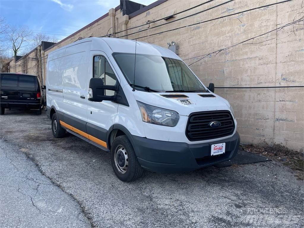 Ford Transit 패널 화물차